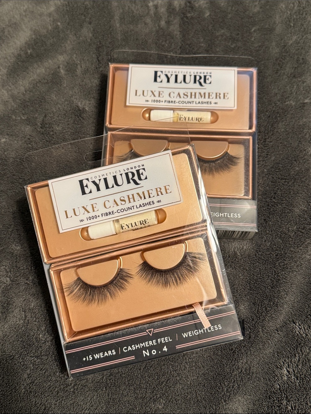 Luxe Cashmere False Lashes No. 4 — Black